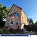 Black Friday Deal: Zweifamilienhaus mit Balkon & Terrasse auf vorderem Grundstck in Biesdorf - Berlin