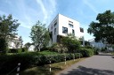 Verkauft: Bezugsfreier Wohntraum: Grozgiges 2-Zimmer-Appartement mit Privatgarten in Dahlem - Berlin